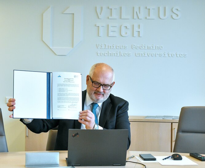 Memorandum of understanding signed between VILNIUS TECH and National Sun Yat-sen University in the field of advanced technologies